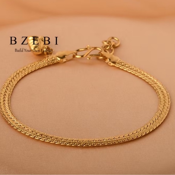 Gold tone bracelet - Picture 2 of 3